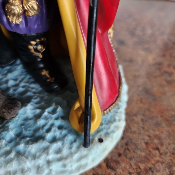 Lenox Bearing Wondrous Gifts Lynn Bywaters Santa 1998 - Picture 7 of 17